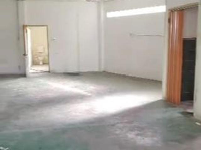 Shop for sale in Kajang, Langat