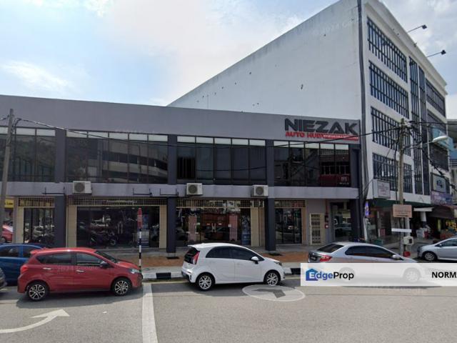 Shop for rent in Kajang, Langat