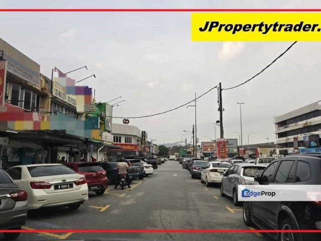 Shop for rent in Kajang, Langat