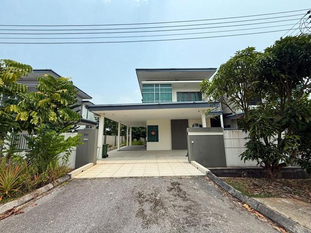 Residential House for sale in Kuching, Sarawak
