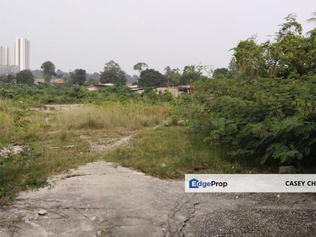 Warehouse for rent in Kawasan Perniagaan Bandar Puchong Utama, Majlis Bandaraya Subang Jaya