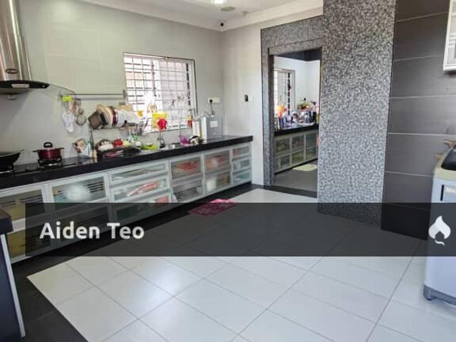 Terraced House for sale in Malaka