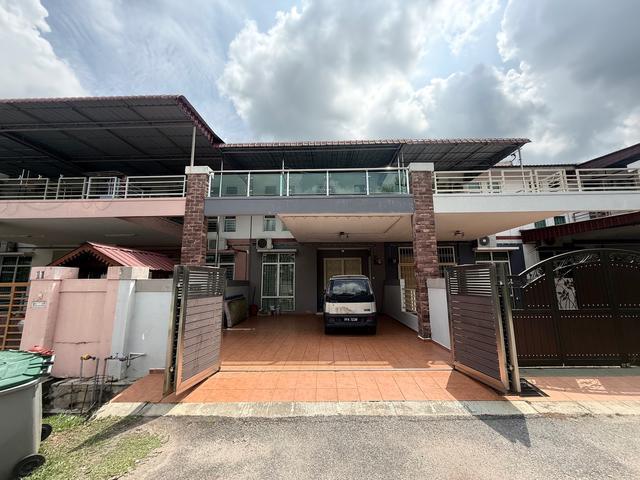 Terraced House for rent in Malaka