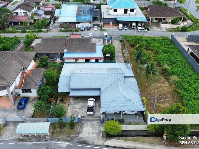 House for sale in Kuching