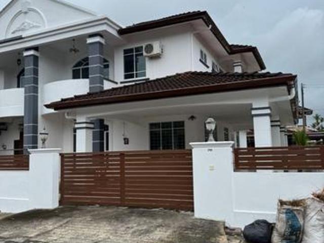 Residential House for sale in Kuching