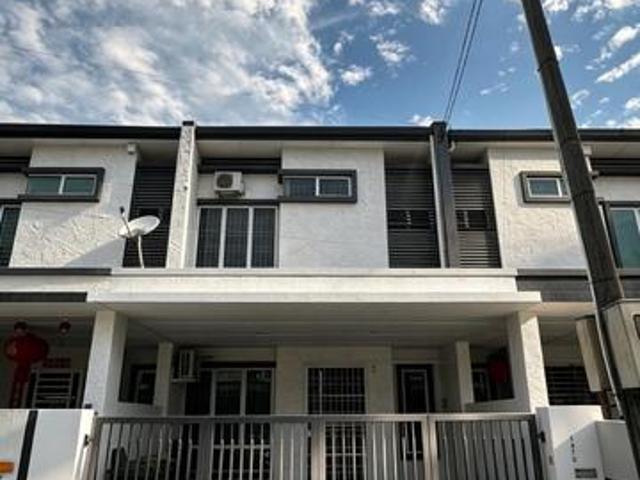 Terraced House for sale in Kuching