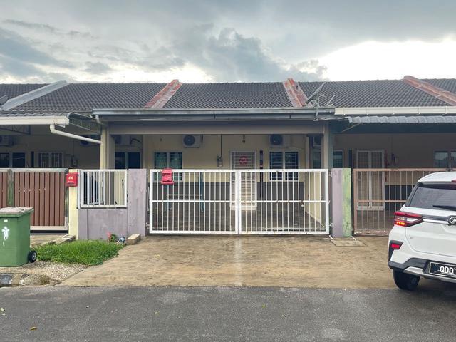 Terraced House for sale in Kuching