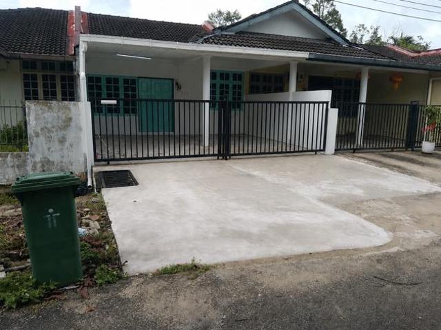 Terraced House for sale in Kuching