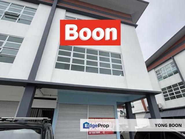 Shop for rent in Kuching