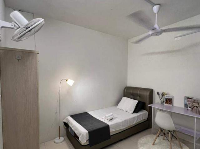 Room for rent in Wellesley, Penang