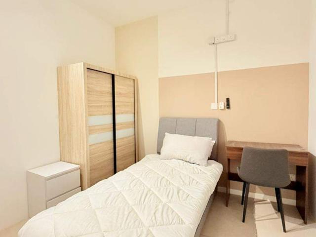 Room for rent in Wellesley, Penang