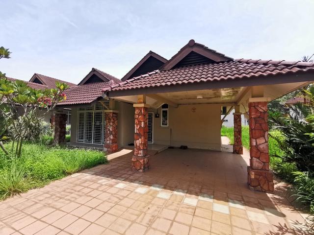 Bungalow for sale in Wellesley, Penang