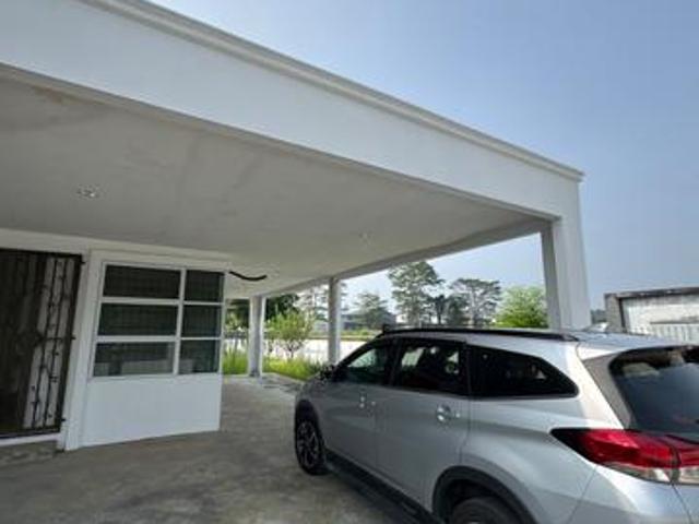 Terraced House for sale in Kuching, Bahagian Kuching
