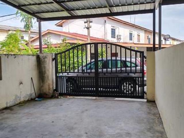Terraced House for sale in Batu Pahat, Johor