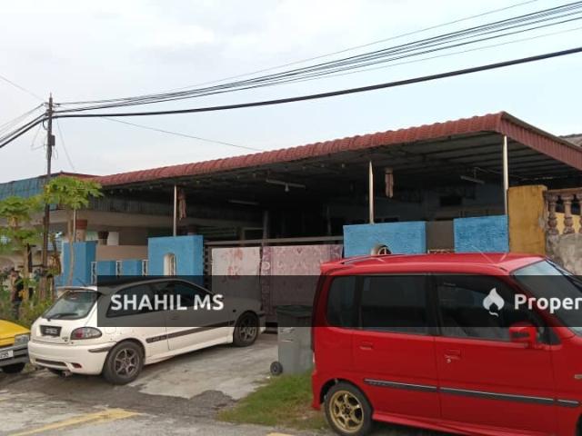 Residential House for sale in Batu Pahat, Johor