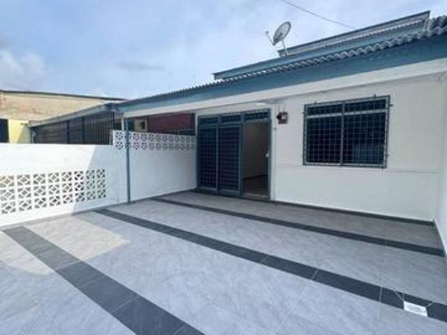 Terraced House for sale in Batu Pahat, Johor