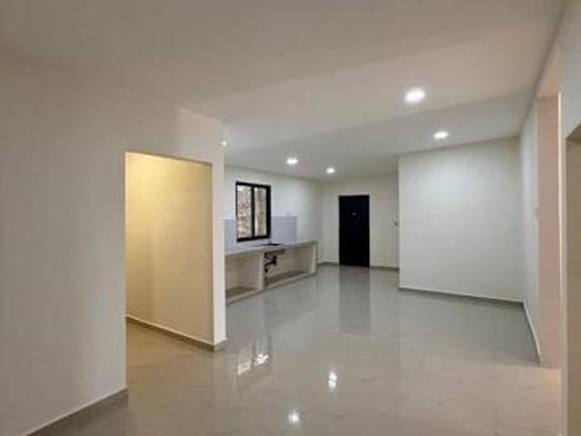 Bungalow for sale in Plentong, Johor