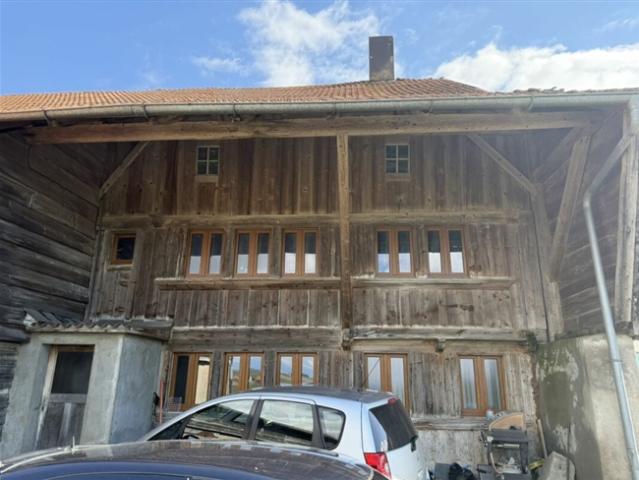 Bauernhaus kaufen in Vaulruz, Freiburg
