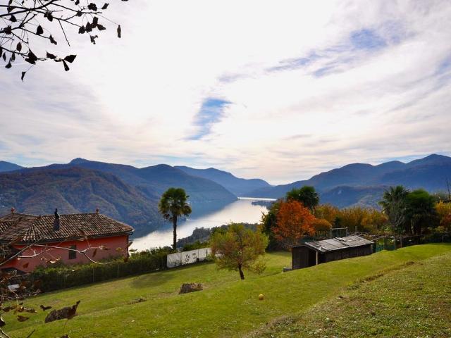 Grundstück kaufen in Vernate, Tessin
