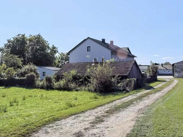 Erdgeschosswohnung kaufen in Mintraching, Landkreis Regensburg
