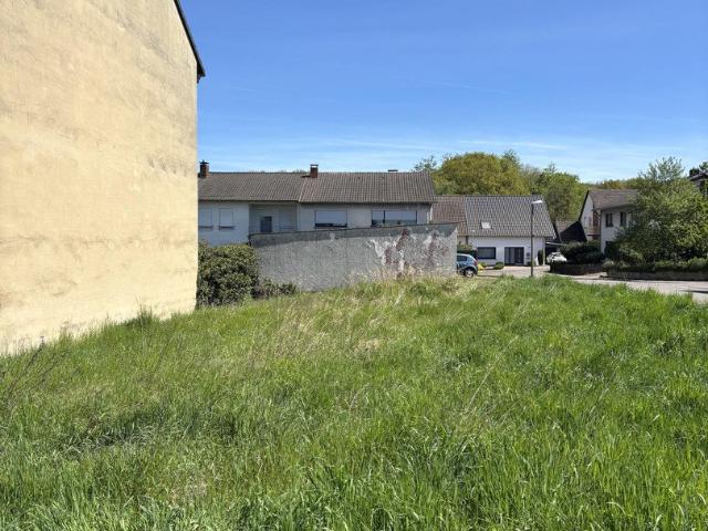 Erdgeschosswohnung mieten in Ensdorf, Bayern