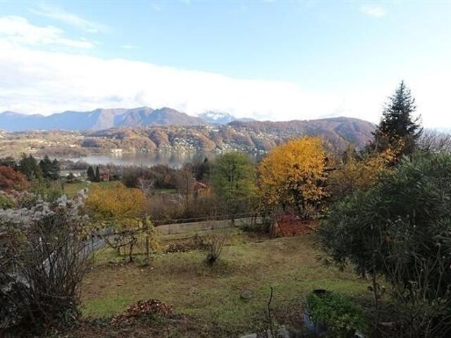 Grundstück kaufen in Agno, Tessin