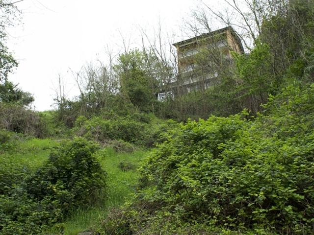 Grundstück kaufen in Bellinzona, Tessin