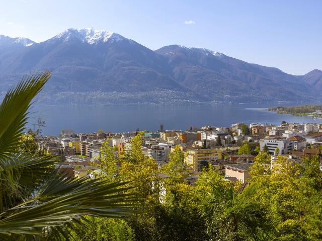 Reihenfamilienhaus kaufen in Minusio, Tessin