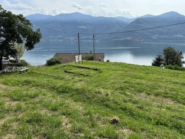 Grundstück kaufen in Brissago, Tessin