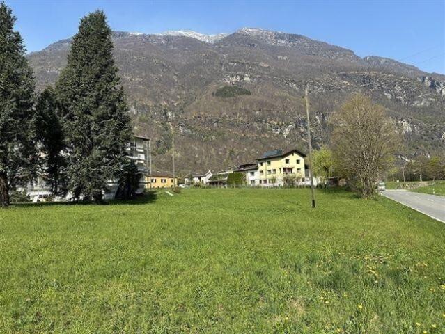 Grundstück kaufen in Cevio, Tessin