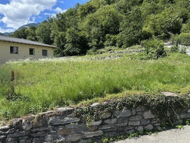 Grundstück kaufen in Maggia, Tessin