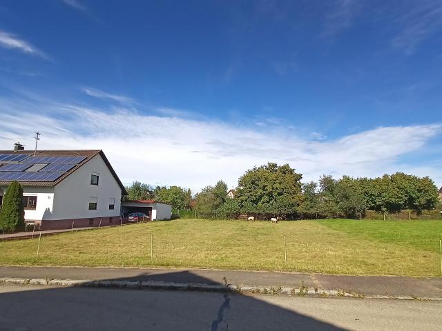 Erdgeschosswohnung mieten in Röfingen, Bayern