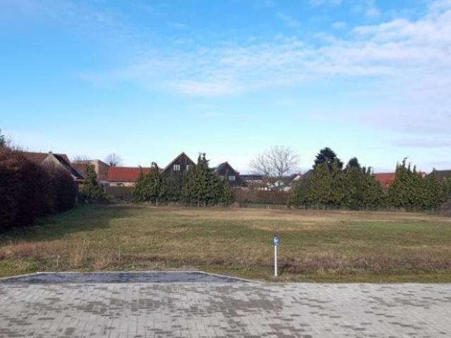 Erdgeschosswohnung kaufen in Linthe, Brandenburg