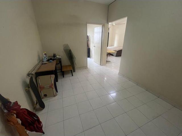 Apartment for sale in Malaka