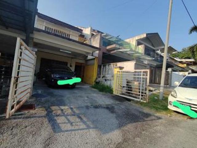 Terraced House for sale in Tanjong Sepat, Selangor