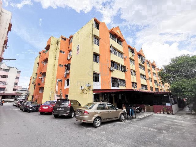 Flat for sale in Selayang, Selangor
