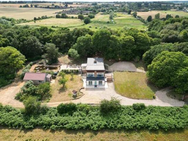 House for sale in East Bank, Norfolk