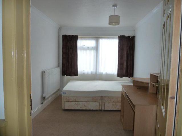 House for rent in Hales Place, The Bridge