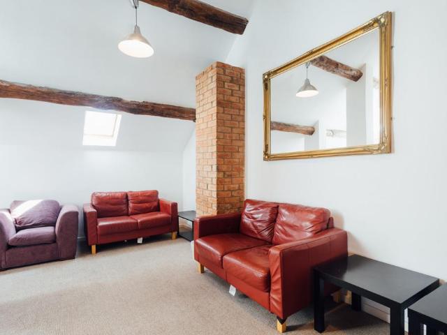 House for rent in Elmfield, Leicestershire