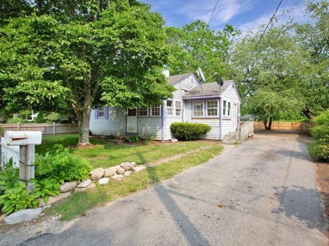 House for sale in Hyannis, Hyannis