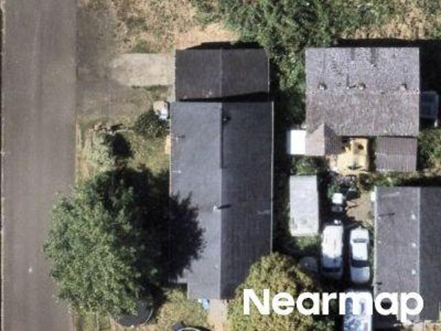 House for sale in Aberdeen, Grays Harbor County