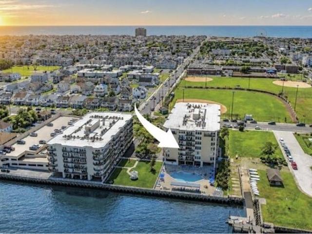 Condo for sale in Ocean City, New Jersey