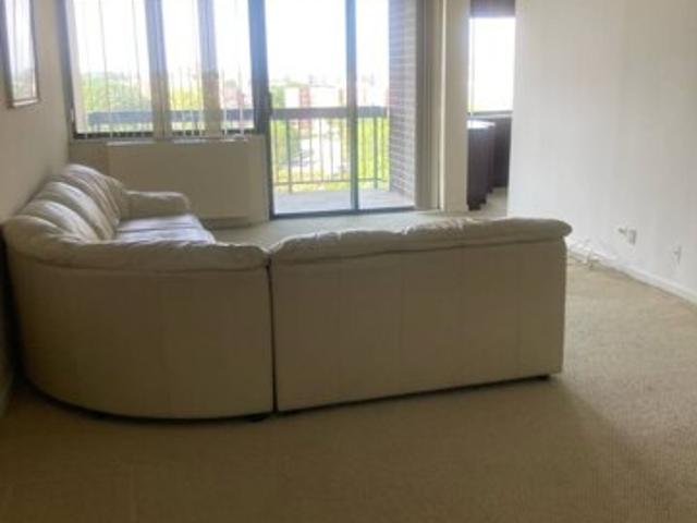 Condo for sale in Bayside