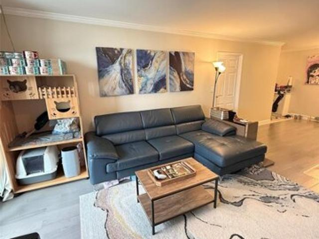 Condo for sale in Bayside