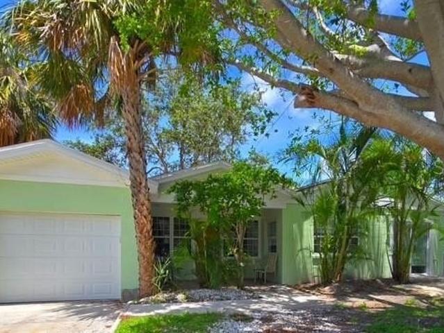 House for sale in Clearwater Beach