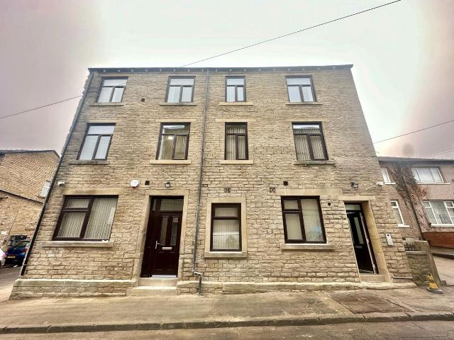 Apartment for rent in Hillhouse, Huddersfield