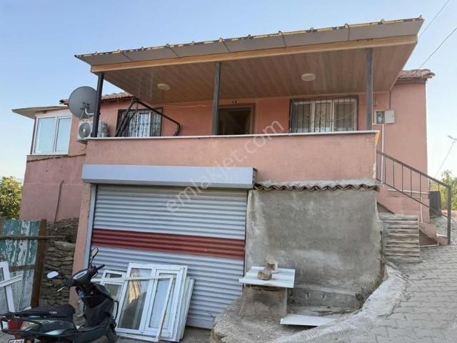 Buruncuk Mahallesi, Bayındır içerisinde satılık Villa