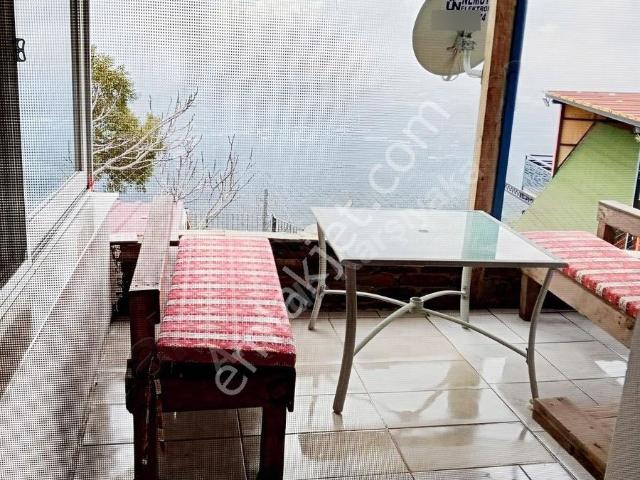 Bayindir, İzmir içerisinde kiralık Villa
