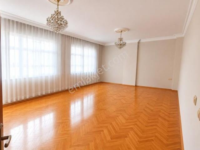 Antalya, Muratpaşa içerisinde kiralık mülk