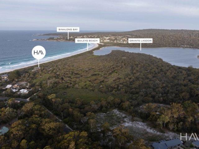 House for sale in Binalong Bay, Tasmania